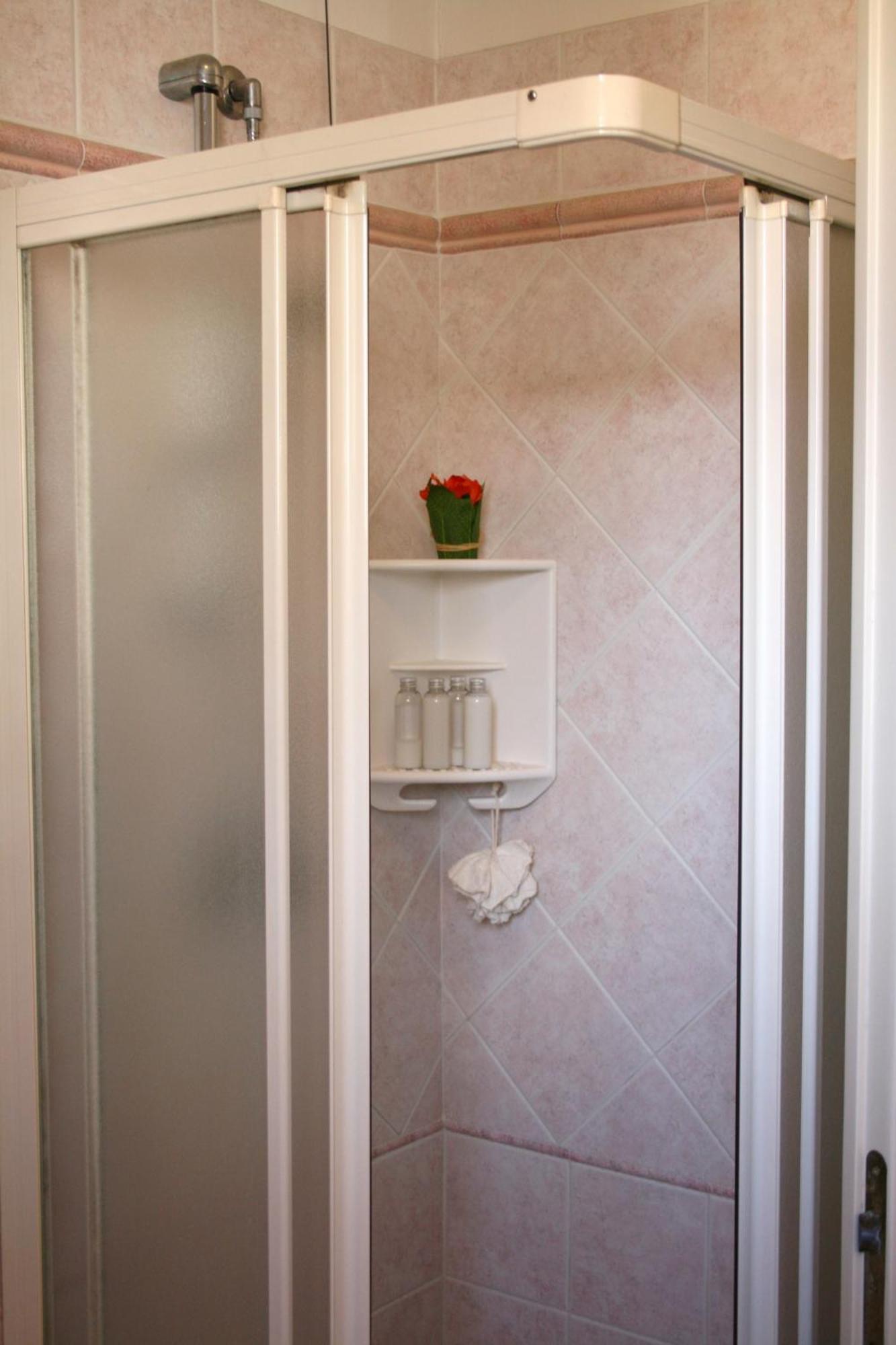 Residenza Villa Margherita Rimini Zimmer foto