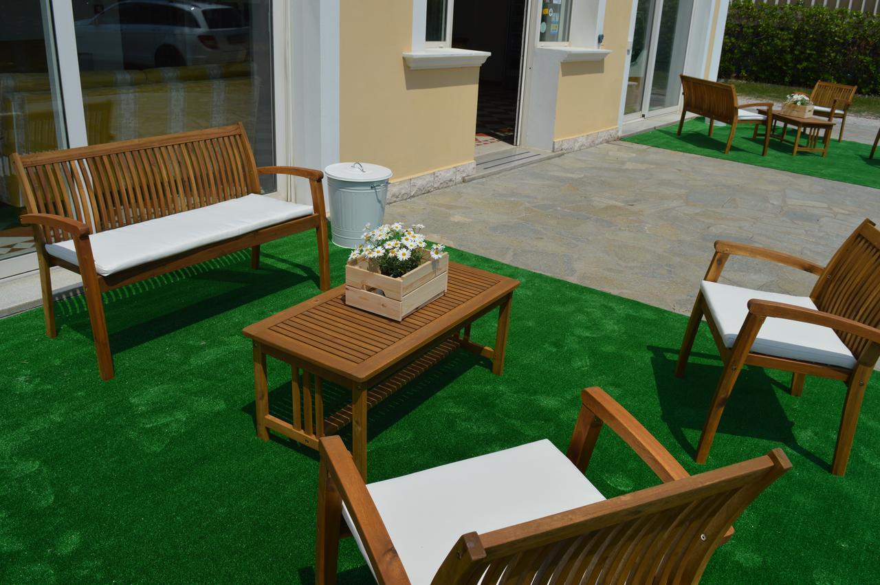Residenza Villa Margherita Rimini Exterior foto